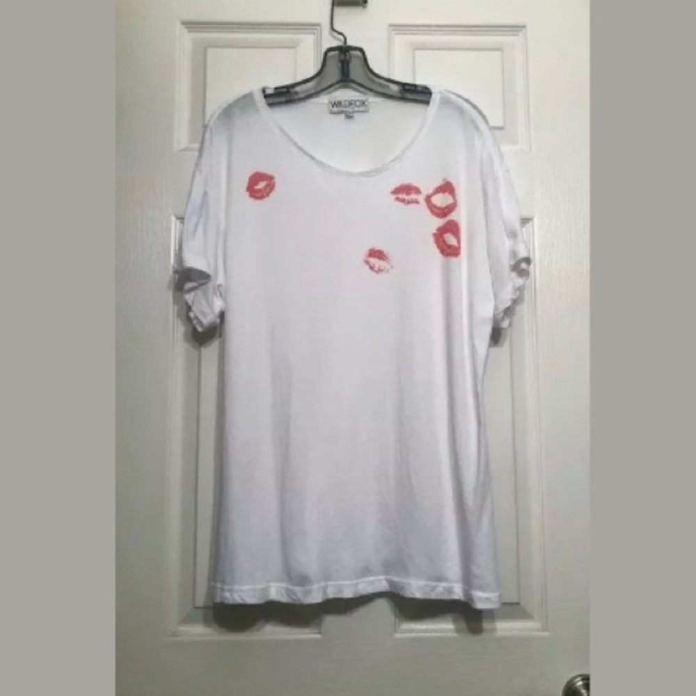 WILDFOX COUTURE KISSING LIPS OVERSIZED T-SHIRT TEE